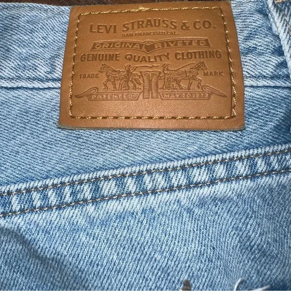 Levi’s Baggy Dad Distressed Jeans, size 25=27X29.5 Rips Frayed hem‎ Midrise - Picture 5 of 10